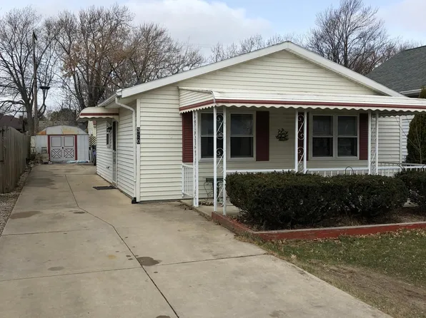 320 Elberta Dr, Vermilion, OH 44089