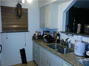 4th image of 6903 Deatonhill Dr APT 42