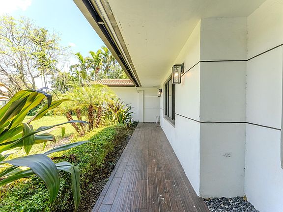 4th image of 4190 SW 4th Street