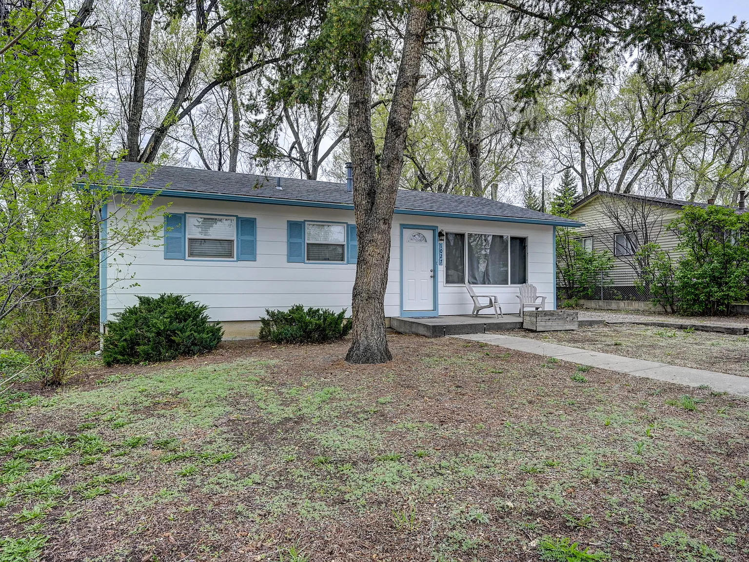 3 bed, 894 sqft, $1,795 — Photo 2