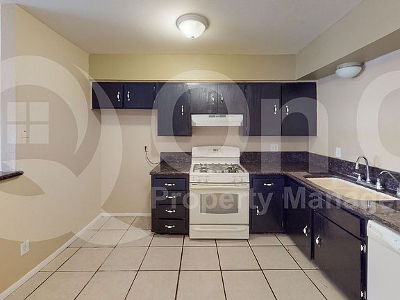 3rd image of 4318 E Saint Anne Ave