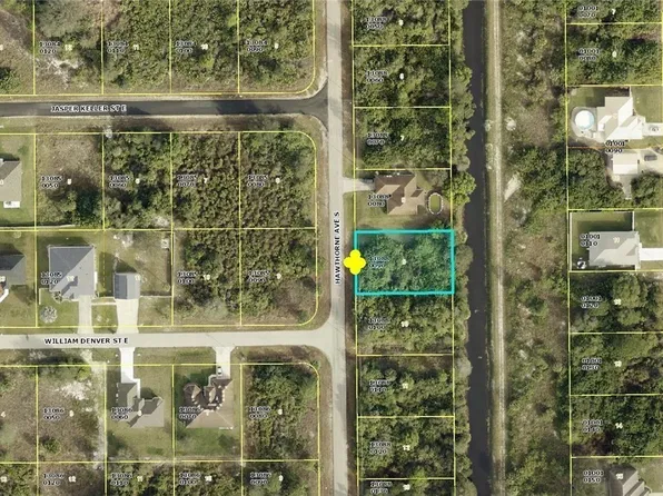 517 Hawthorne Ave S, Lehigh Acres, FL 33974