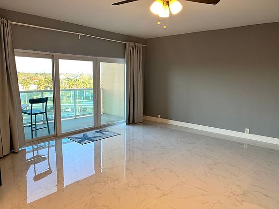 2nd image of 880 Mandalay Ave #408C