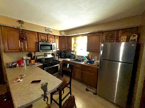 5th image of 11 Rolf Ave