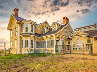 6251 W East Rd, Scales Mound, IL 61075