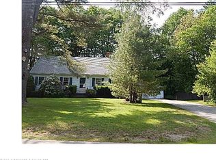16 Old Farm Rd, Topsham, ME 04086