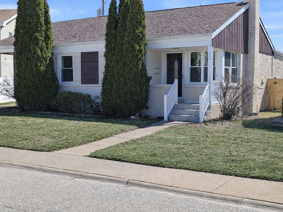 1st image of 7241 N McVicker Ave