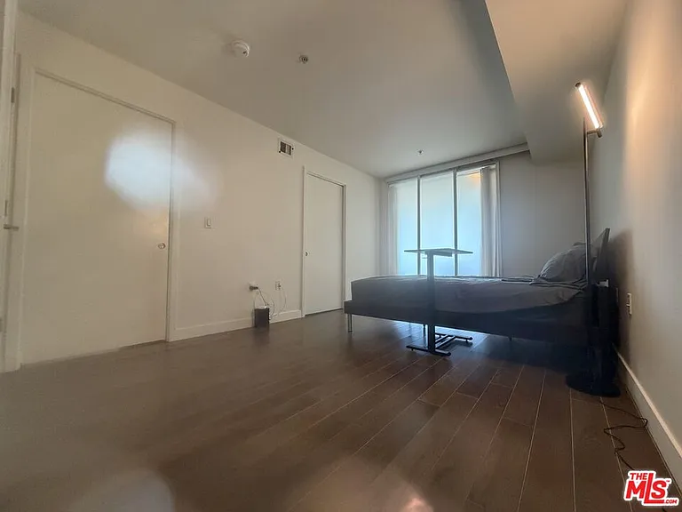 901 S Flower St #613 — Photo 21