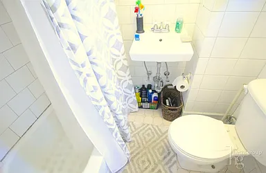 Rented by Hecht Group