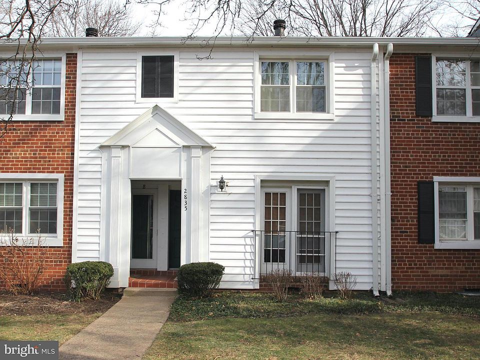 1st image of 2835B S Wakefield St