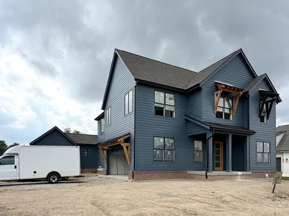 16990 Tractive Dr, Westfield, IN 46074