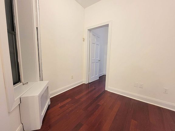 5th image of 48 Stuyvesant St #Z