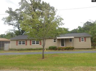 392 Wells Point Dr, Prosperity, SC 29127