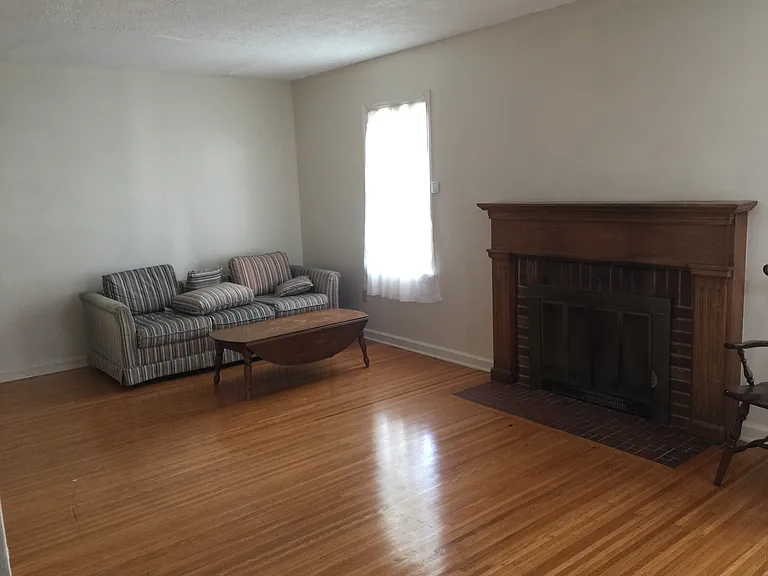 85 Southview Ter — Photo 3
