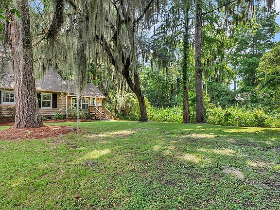 4th image of 3338 Kings River Rd.