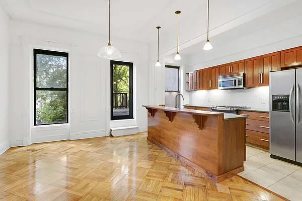 Rented by Compass | media 3