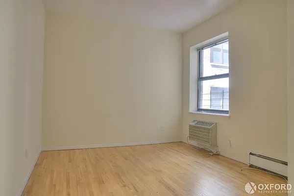 Rented by Oxford Property Group | media 29