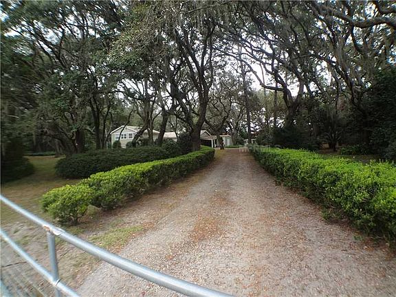 3rd image of 2021 Kilmer Ln