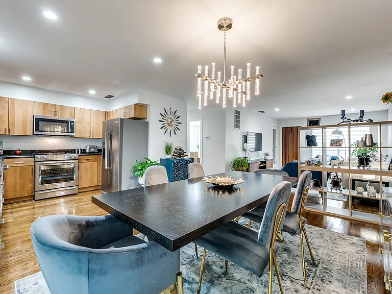 4616 W Lovers Ln #209 — Photo 9