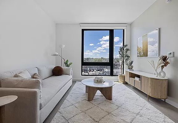 3rd image of 72-01 Queens Blvd #830