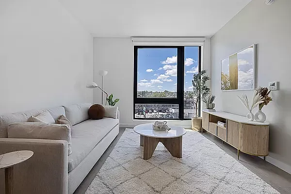 Rented by MNS | media 11