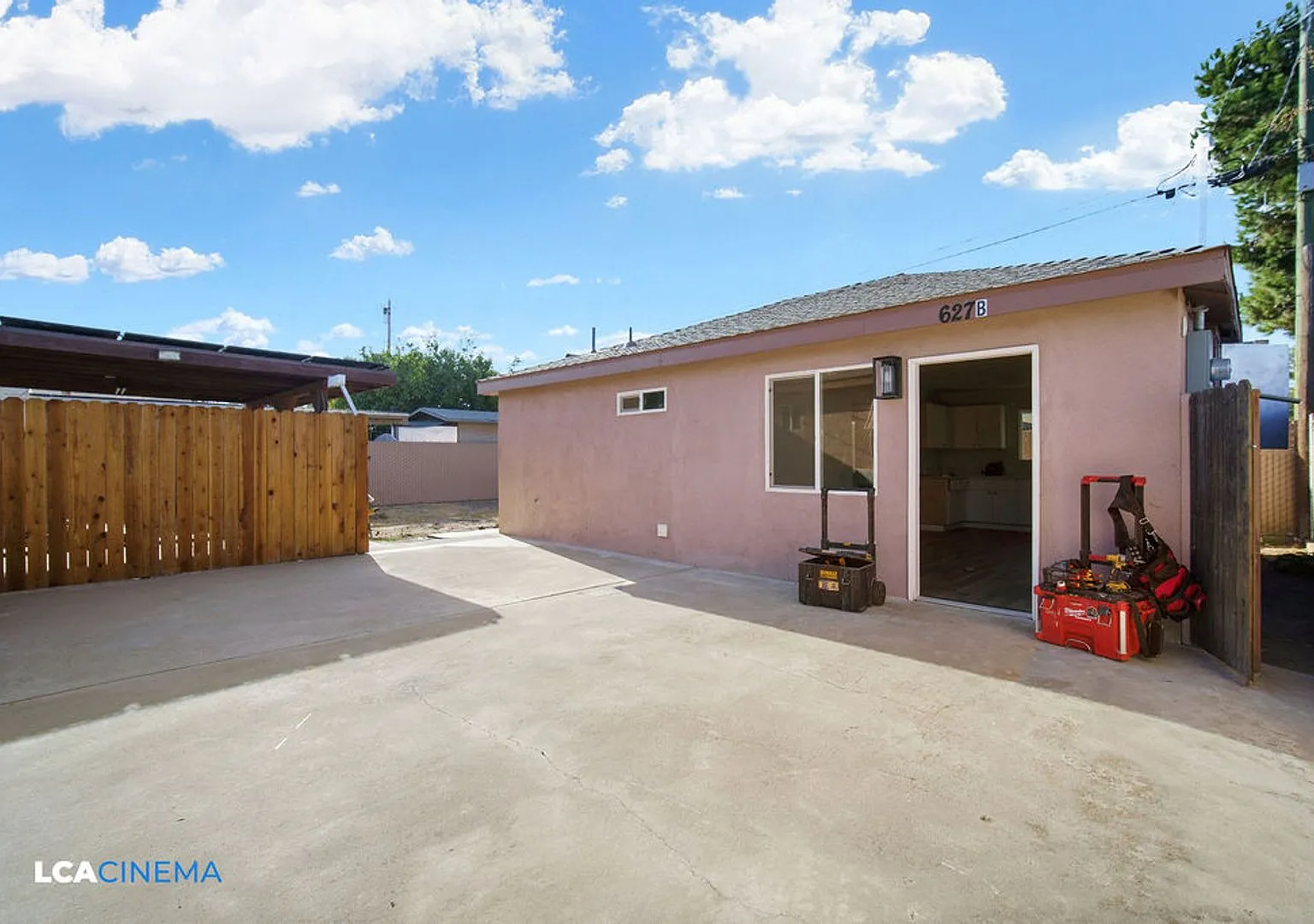 627 Hood Dr — Photo 2