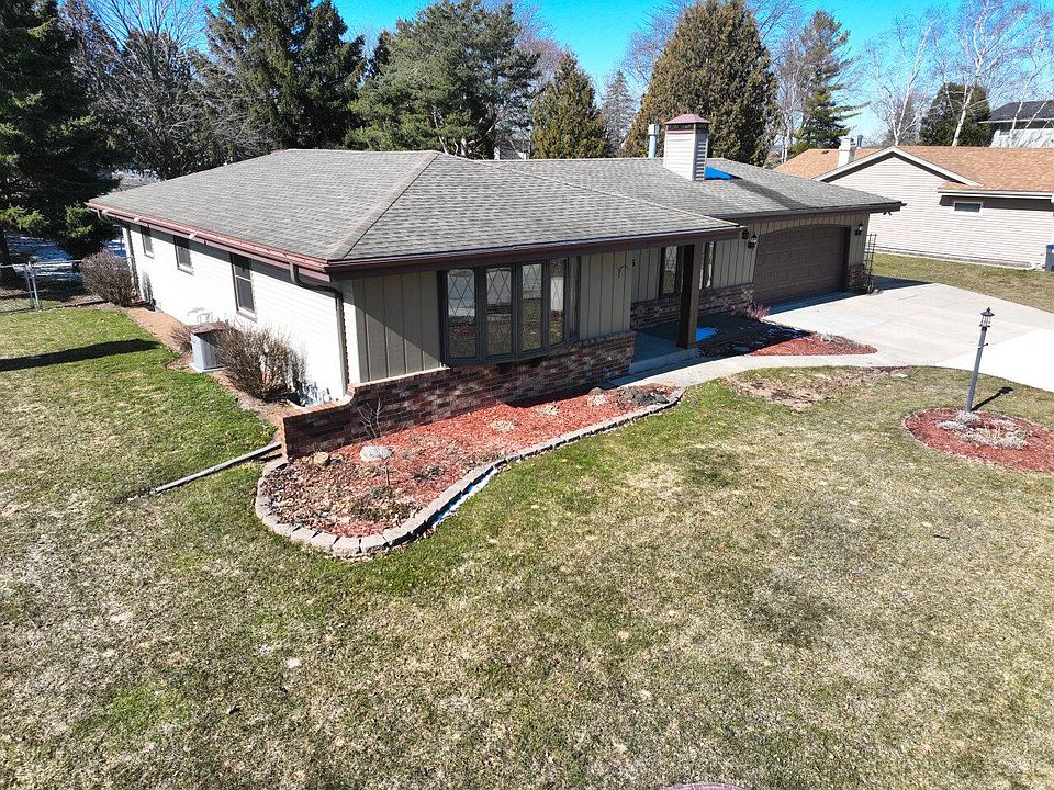 1st image of 106 Crestwood DRIVE