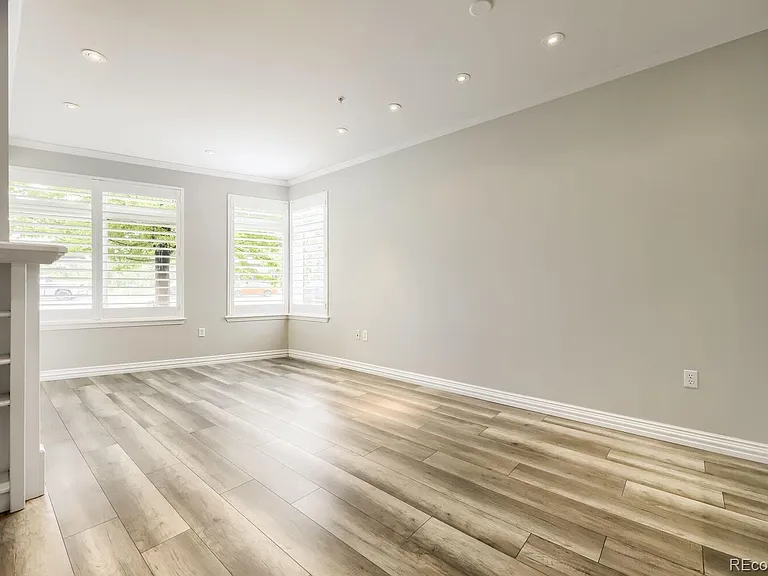 2700 E Cherry Creek South Dr #118 — Photo 2