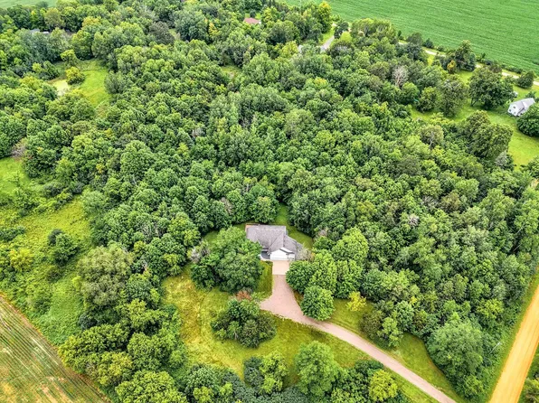 35356 Vibo Trl, Lindstrom, MN 55045