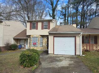 1008 Pine Tree Trl, Atlanta, GA 30349