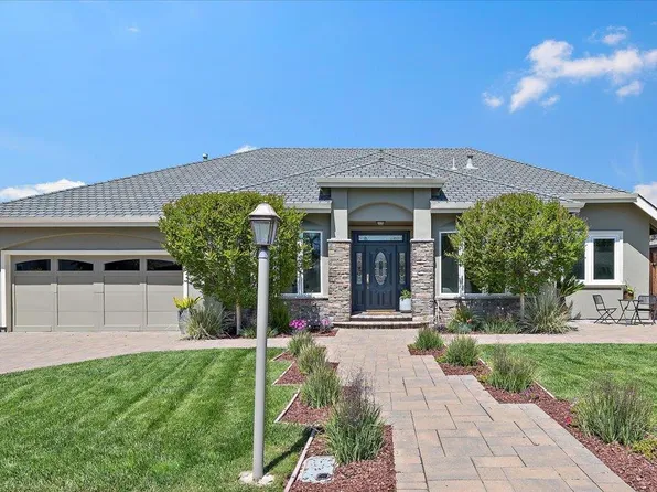 1901 Patio Dr, San Jose, CA 95125