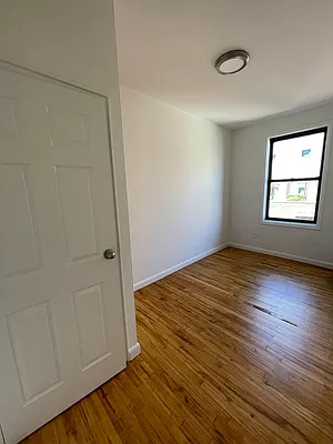 Rented by Compass | media 41