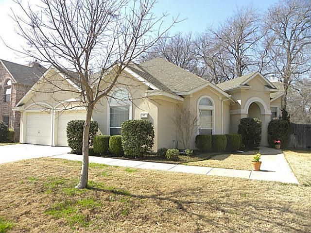 1st image of 917 Jasper Ln