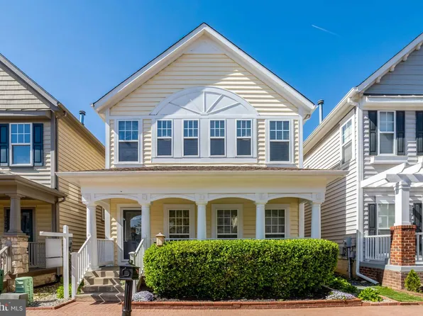 7768 Grandwind Dr, Lorton, VA 22079