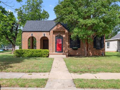 204 S Nueces St, Coleman, TX, 76834