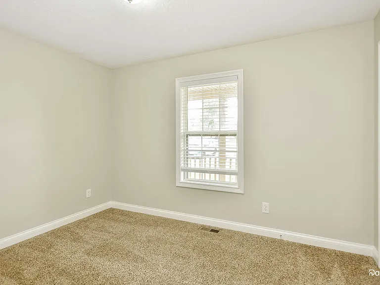 105 Chasity Ln — Photo 14