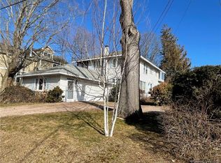 27 Ridge Rd, Groton, CT 06340