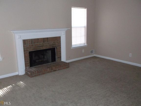 3rd image of 304 Indian Forest Dr