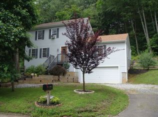 81 Pascoe Dr, Southbury, CT 06488