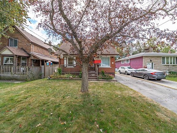 2nd image of 147 Glen Rd