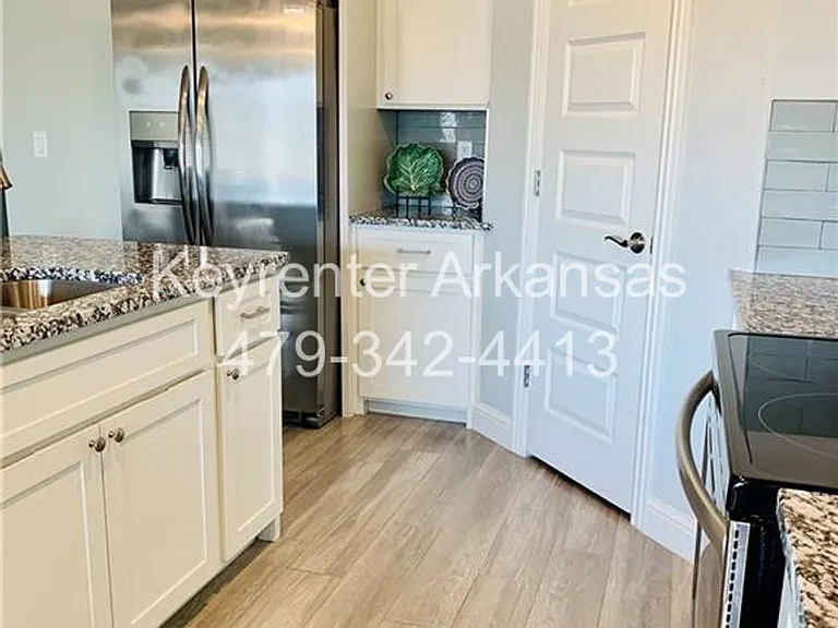 438 N Otoe St — Photo 11