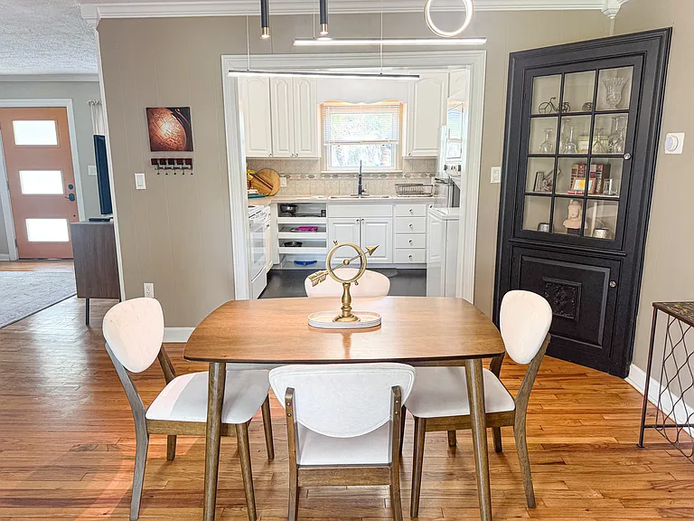 407 E Jersey St — Photo 10