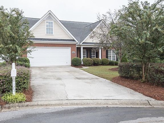 3rd image of 123 Garden Lake Dr