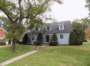 471 Hilltop Rd, Erie, PA 16509