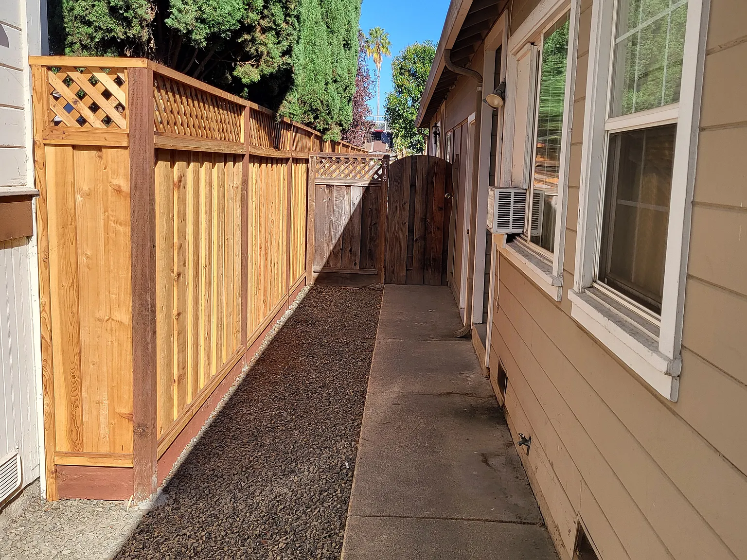 419 E Julian St — Photo 3