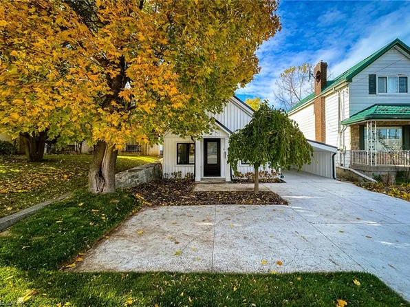 654 W 5th St, Hamilton, ON L9C 3R2