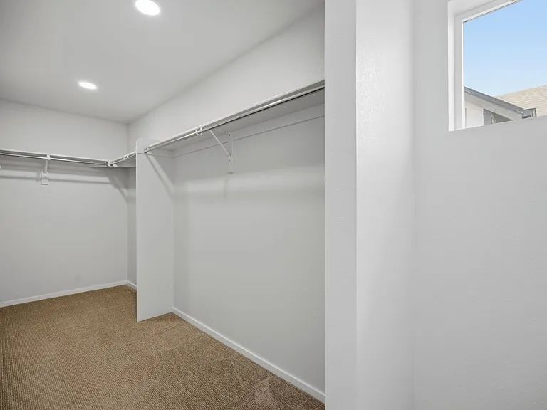 5230 Rendezvous Pkwy — Photo 35