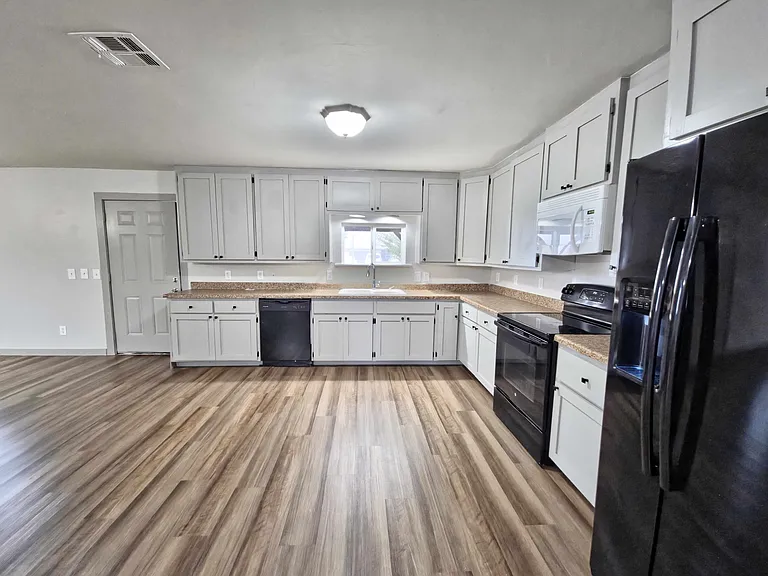 2750 Cobalt Ct NW — Photo 7
