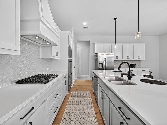 4th image of 2907 Woodland Ct
