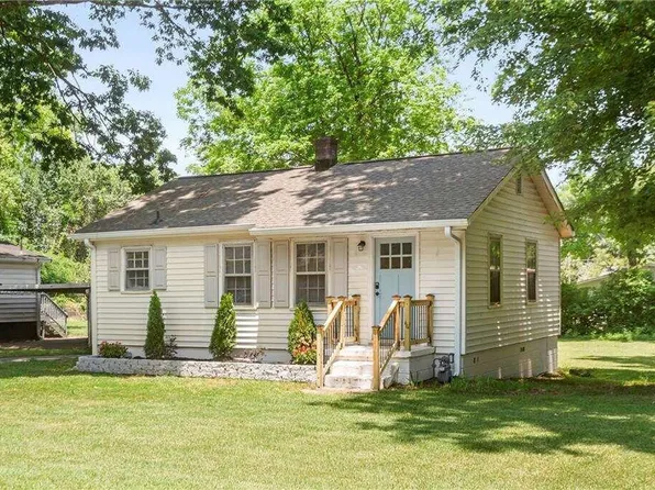 1051 Dell Ave SE, Smyrna, GA 30080